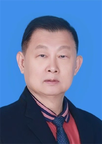 国际权威中医治疗 ，颈椎病腰椎间盘突出、痛风、医学专家—黄良强