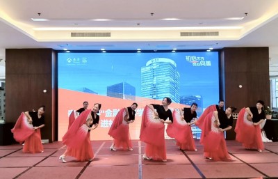 粤爱尚艺术团携手泰康人寿开展敬老慰问演出