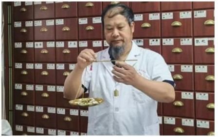 仁心仁术铸就名医之路 ——应家中医第三代传承人应华明