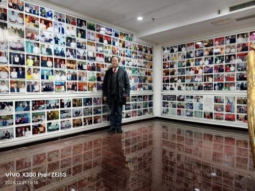 【诺贝尔奖孵化中心会客厅】 四十载翰墨缘，一刊识英才。 《典雅隽永版》