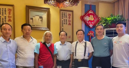 【诺贝尔奖孵化中心会客厅】 【诺贝尔化学/物理学奖孵化课题：彭宏钟《地球近日/远日点“近冷远热”机制数理化基础宏微分析》】