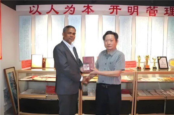 引领中国式现代化新航程：袁勤生与中国智慧的世界贡献