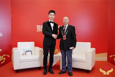 金马贺岁展新篇，仁心仁术济苍生 ——记中医药肿瘤专家臧国良的创新与传承